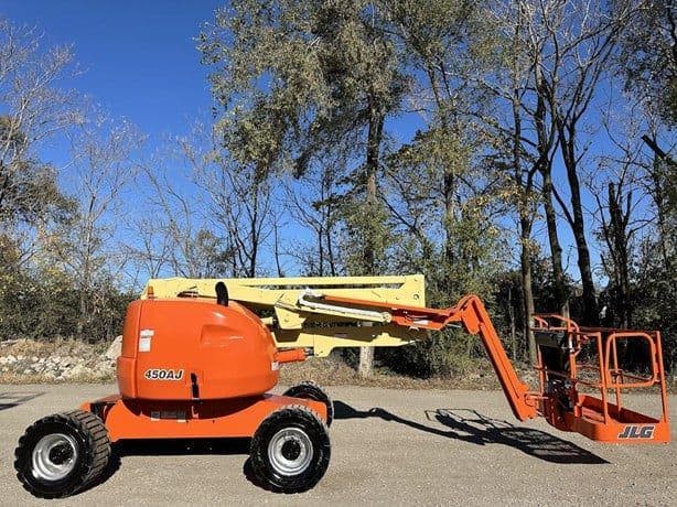 2014 JLG 450AJ image 1