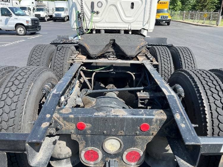 2018 Freightliner Cascadia image 7