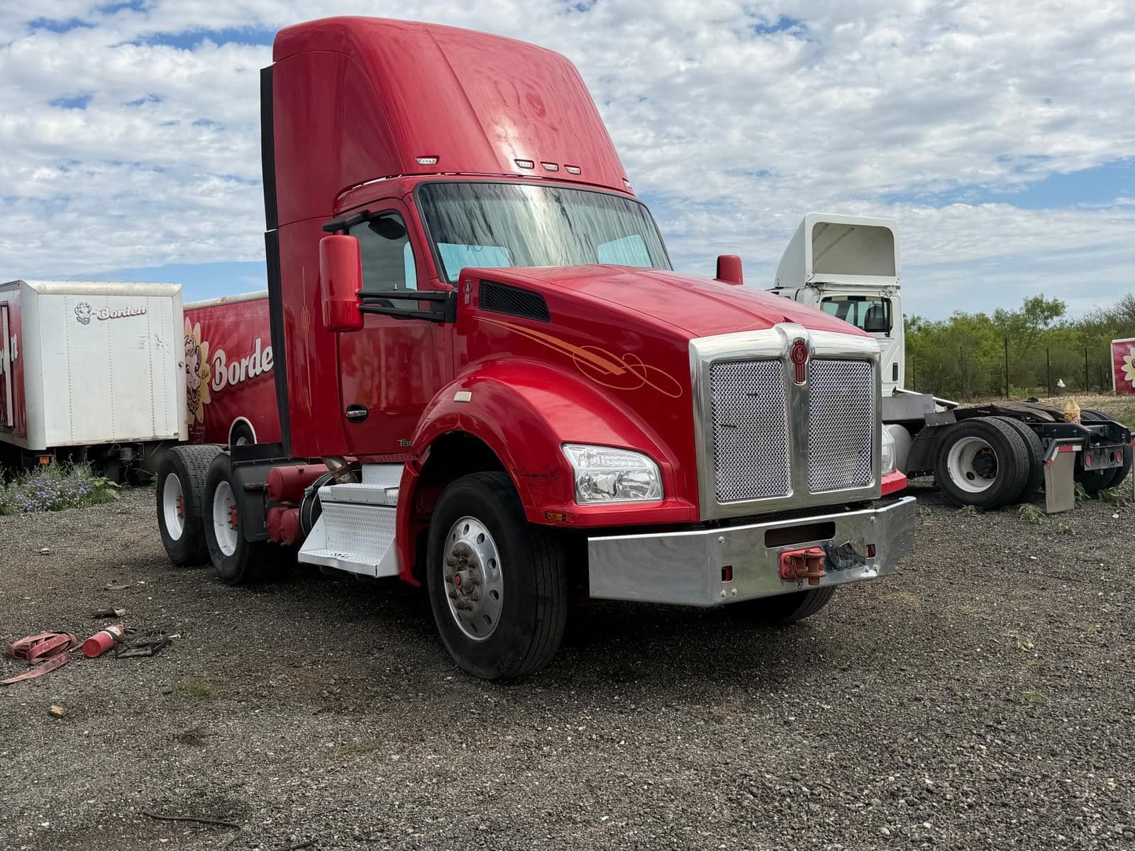 2018 Kenworth T880 image 1