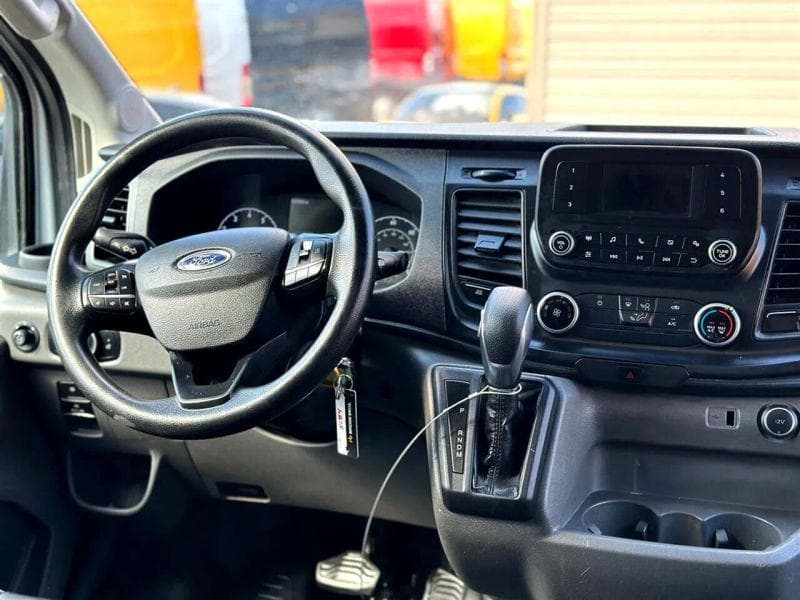 2021 Ford CF8000 image 12