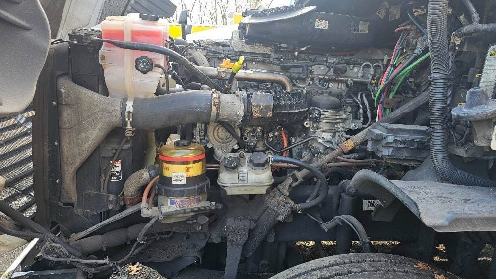 2018 Freightliner Cascadia image 3