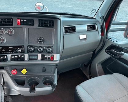 2020 Kenworth T680 image 8