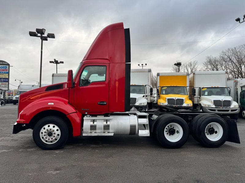 2015 Kenworth T880 image 3
