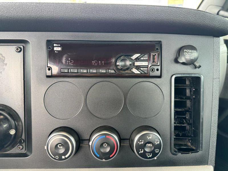 2018 Freightliner Cascadia image 20