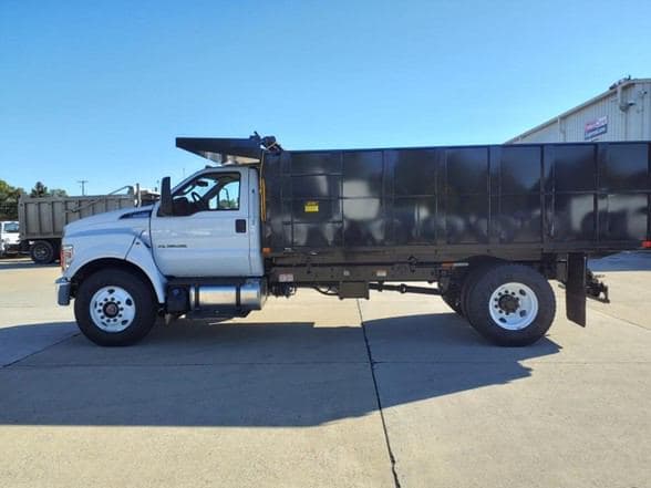 2025 Ford 4143D image 3