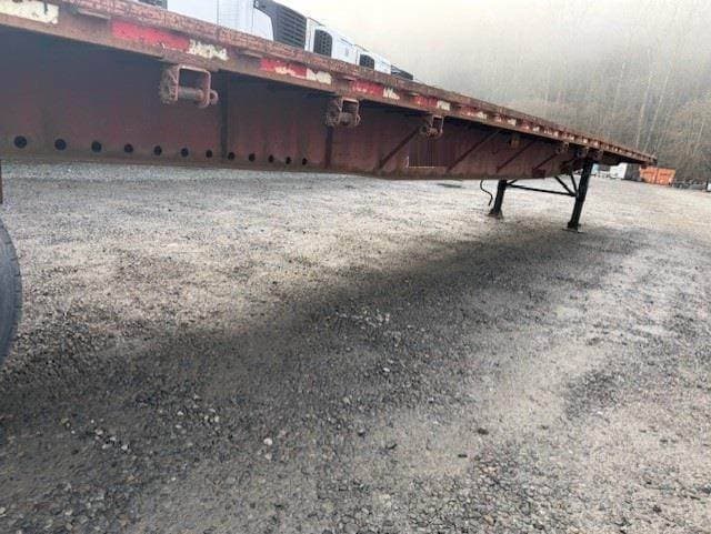 1998 Great Dane 48x96 Steel Flatbed Trailer - Spring, Sliding Axle image 10