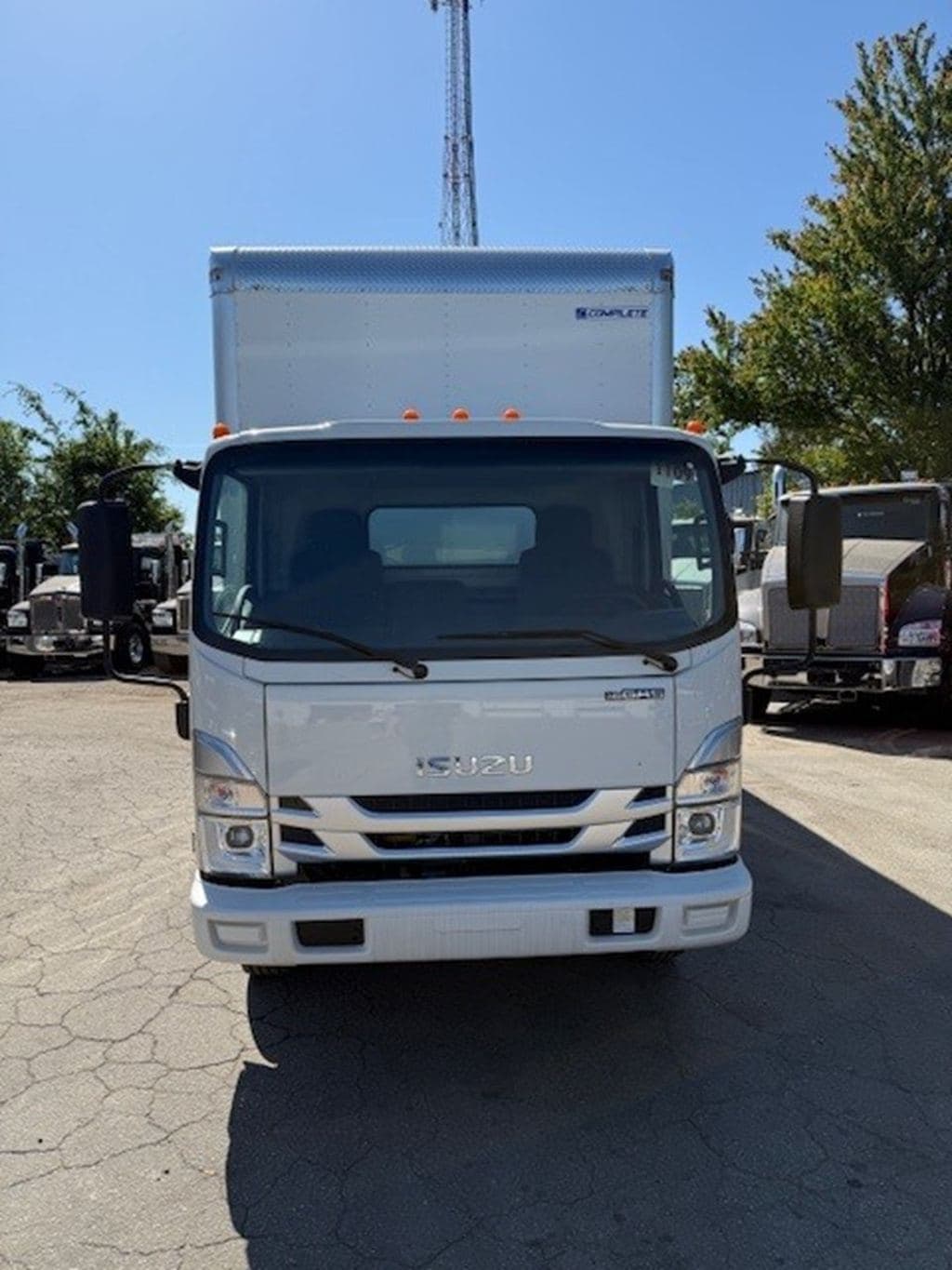 New 2025 ISUZU NRR image 6