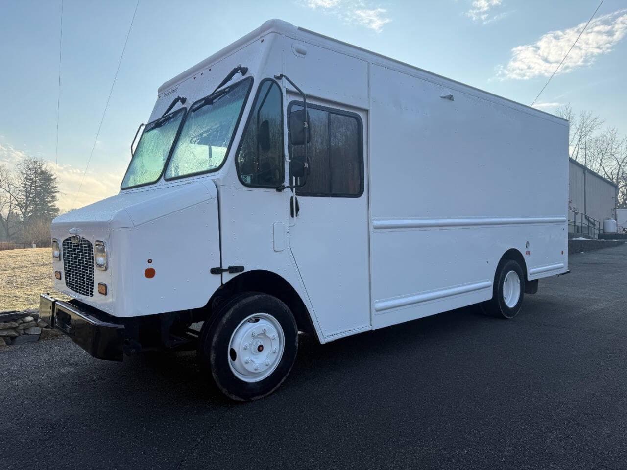 2021 Freightliner MT45 image 1