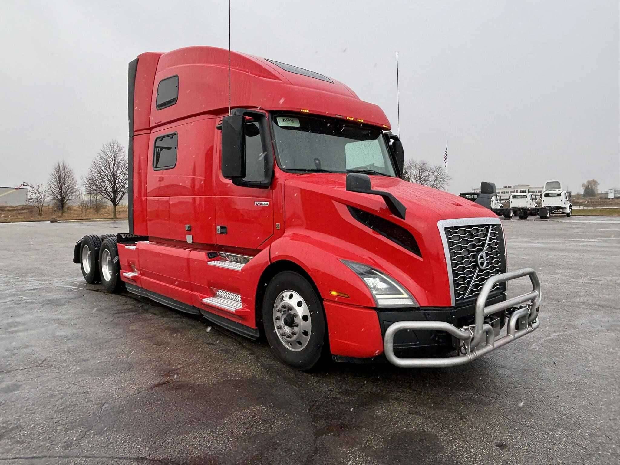 2022 Volvo VNL image 3