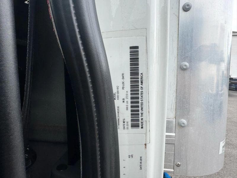 2017 International 4300 image 25