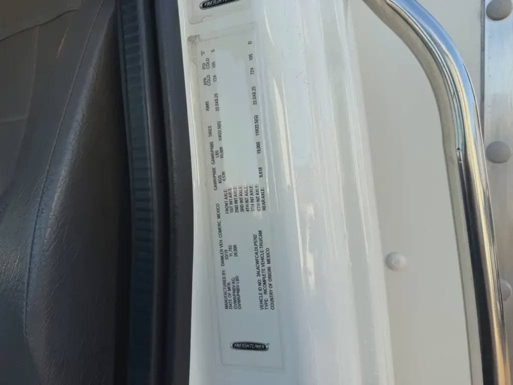 Used 2020 FREIGHTLINER Box Truck - Straight Truck, Moving Van, Expeditor-Hotshot - BUSINESS CLASS M2 106 For Sale image 11