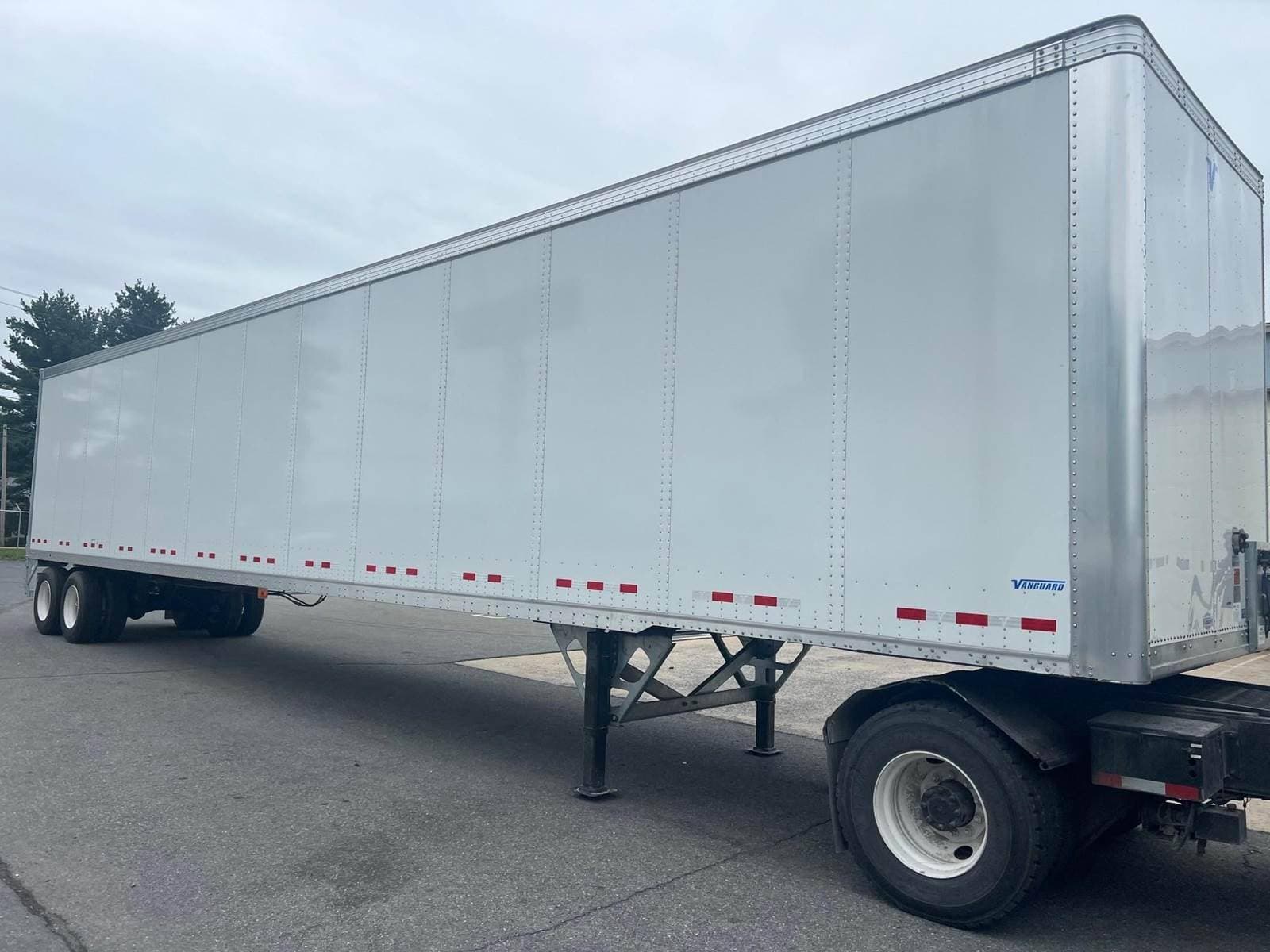 2027 Vanguard VXP PLATE VAN (12% FET INCLUDED) Dry Van Trailer image 4