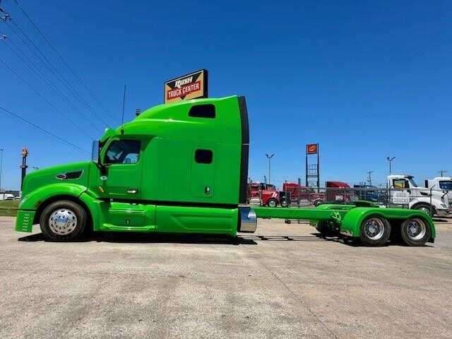 2020 Peterbilt 579 image 6