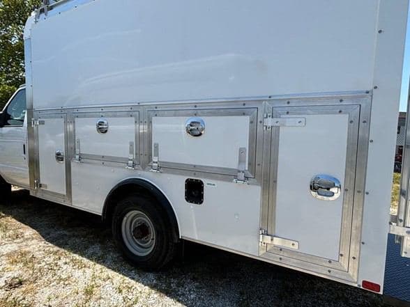2024 Ford E350 image 9