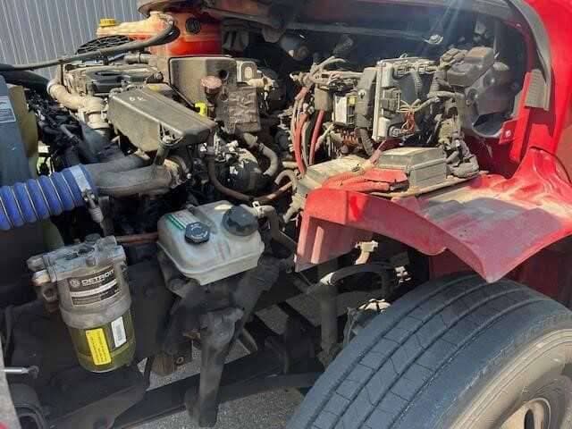 2021 Freightliner M2 image 11