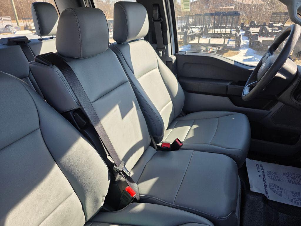 2026 Ford F-550SD XL Service Utility Body image 42