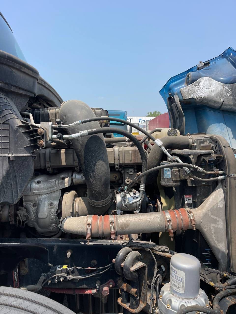 2020 Freightliner Cascadia 126 image 16