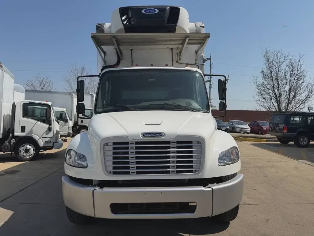 Used 2019 FREIGHTLINER Reefer/Refrigerated Truck - Food Truck, Box Truck - Straight Truck - BUSINESS CLASS M2 106 image 10