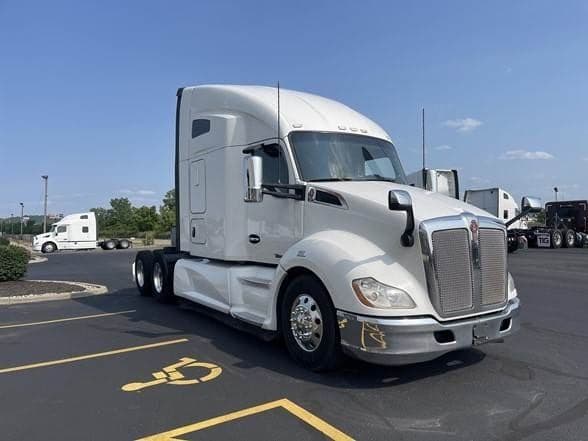2021 Kenworth T680 image 7