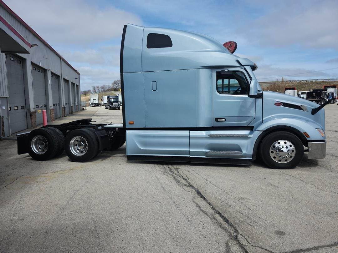 2024 Peterbilt 579 image 6