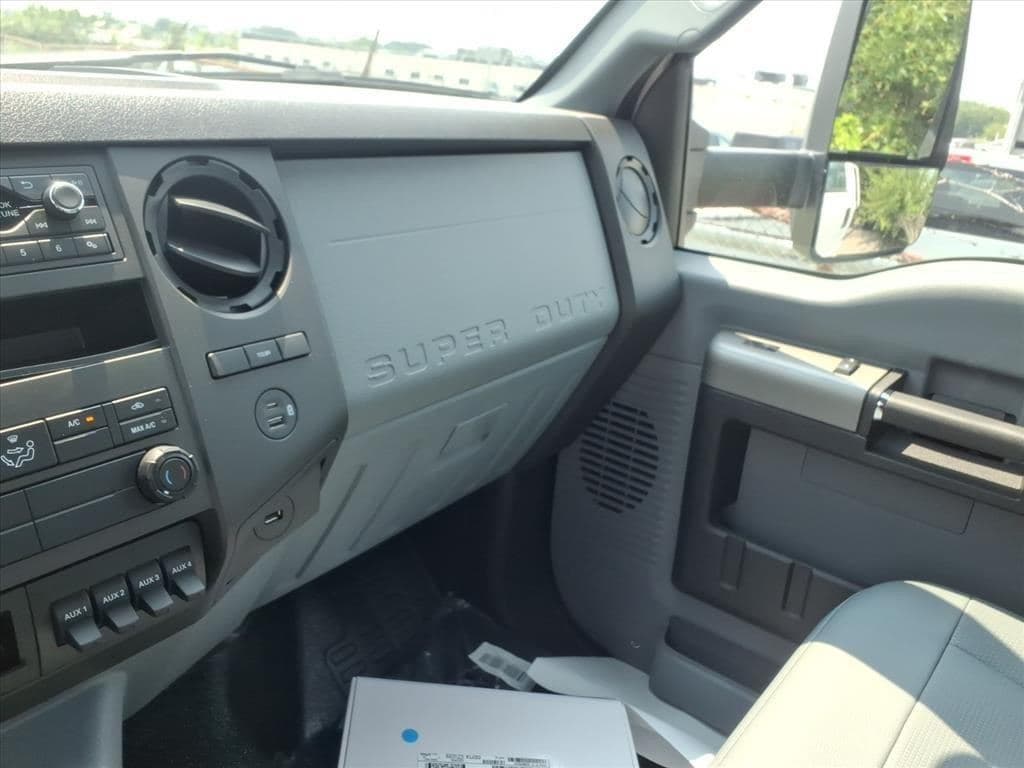 2027 Ford F750 SD image 9