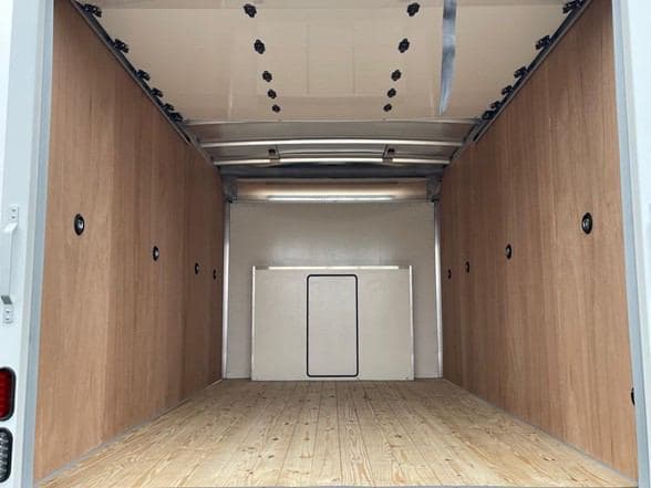 2024 Ford E450 image 6