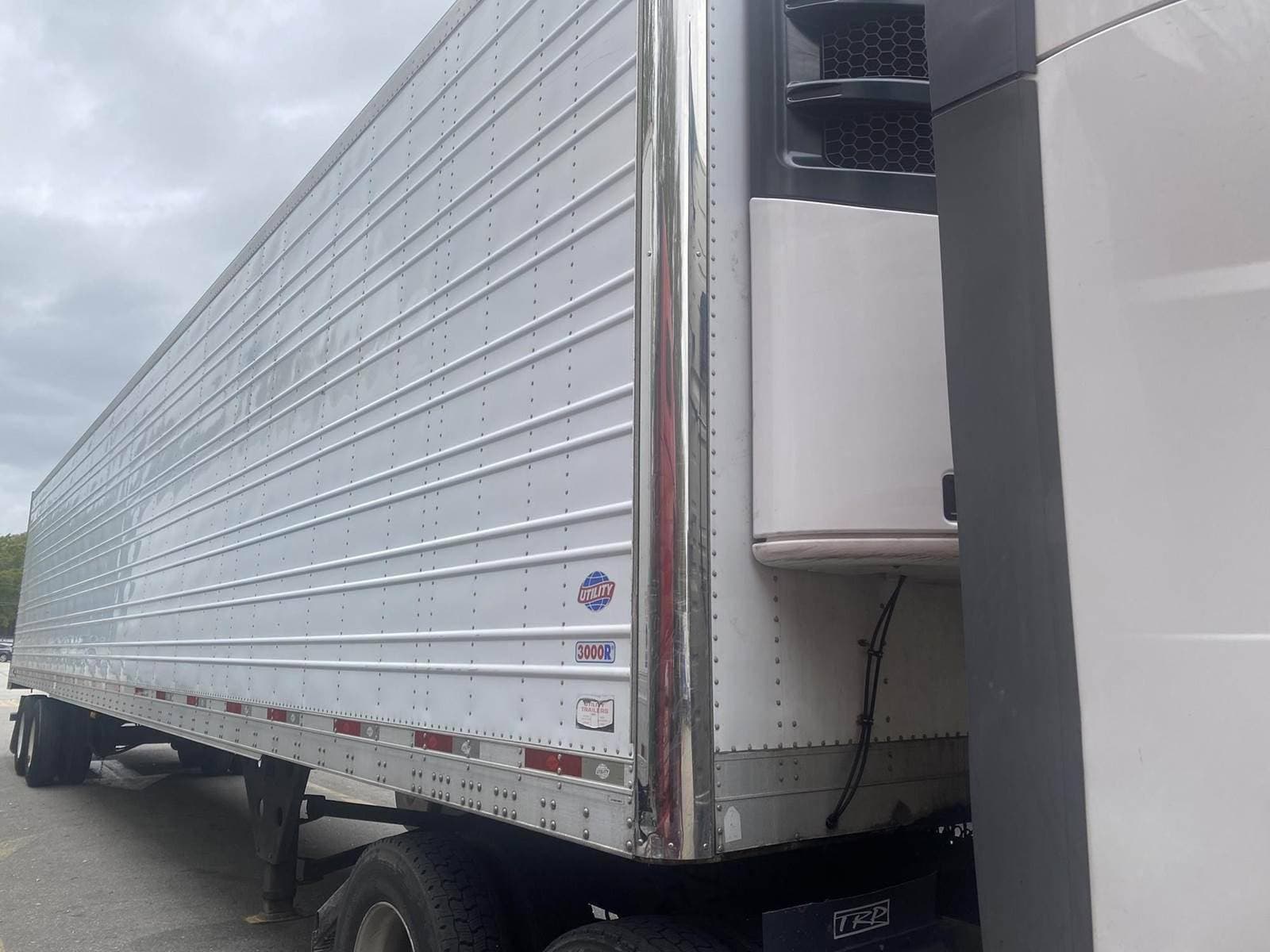 2017 Utility 3000R image 3