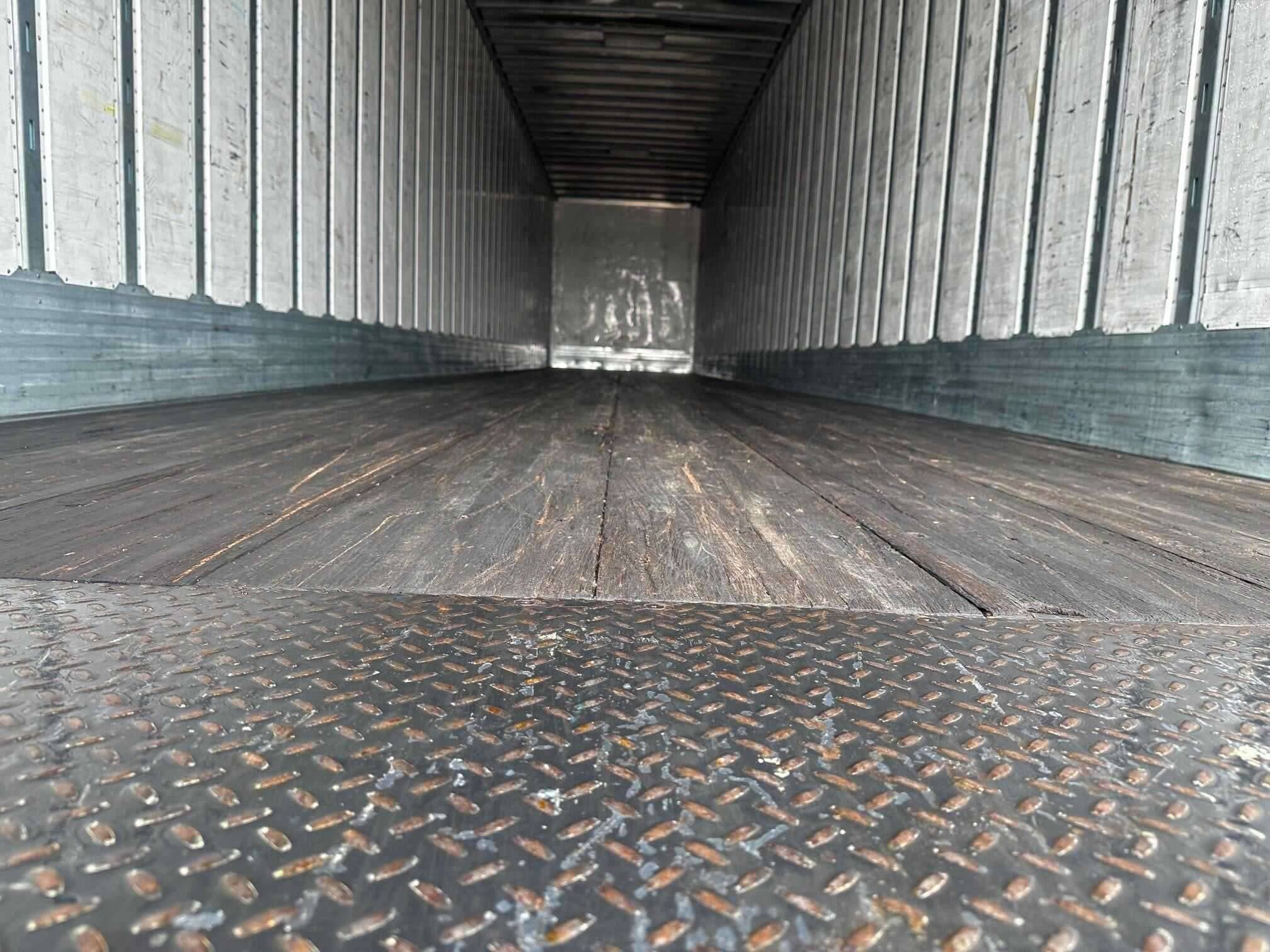 2018 Utility 4000DX 53 ft Dry Van Trailer image 6