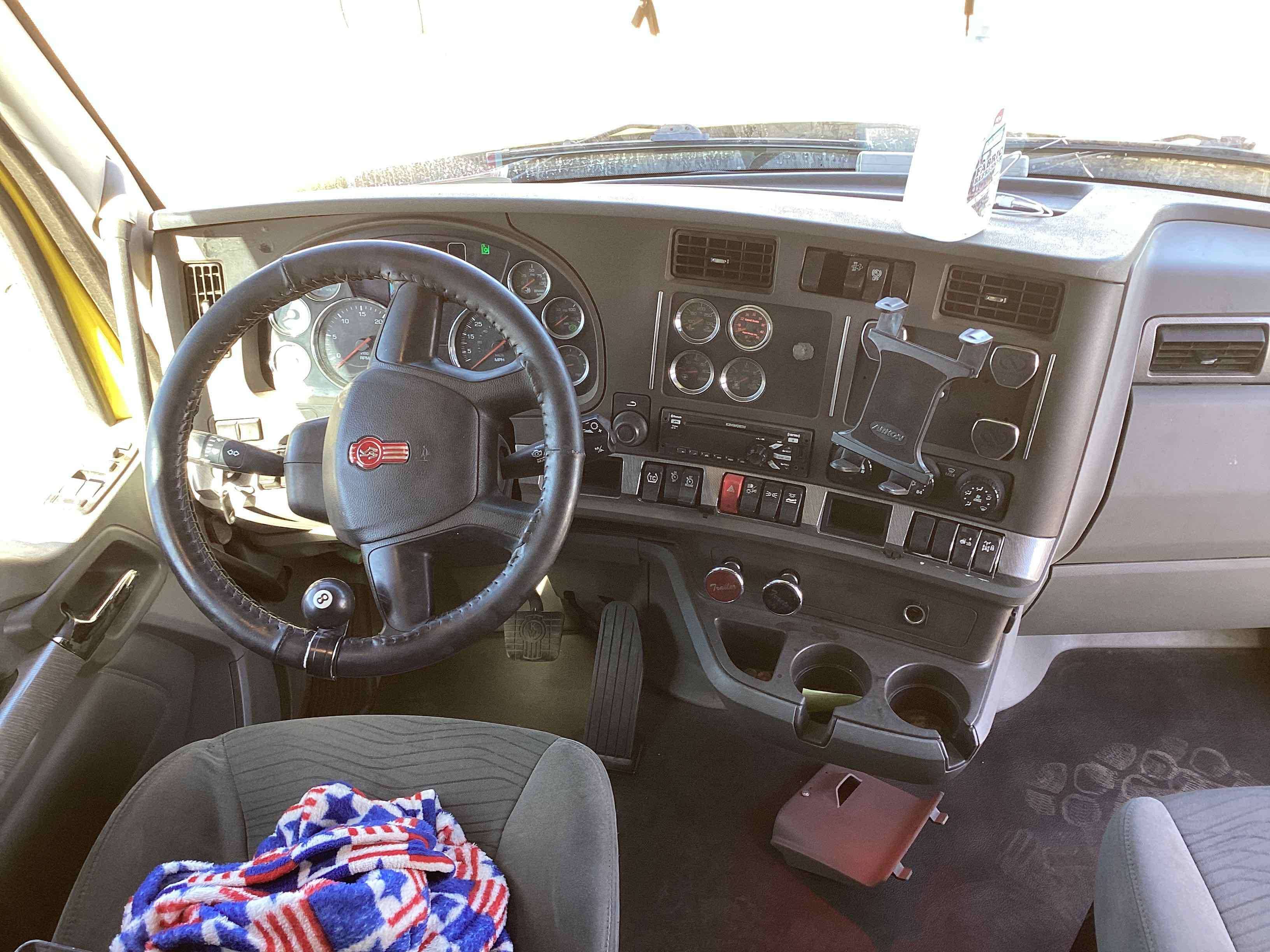 2019 Kenworth T680 — Cummins X15 | 620,249 Miles image 9