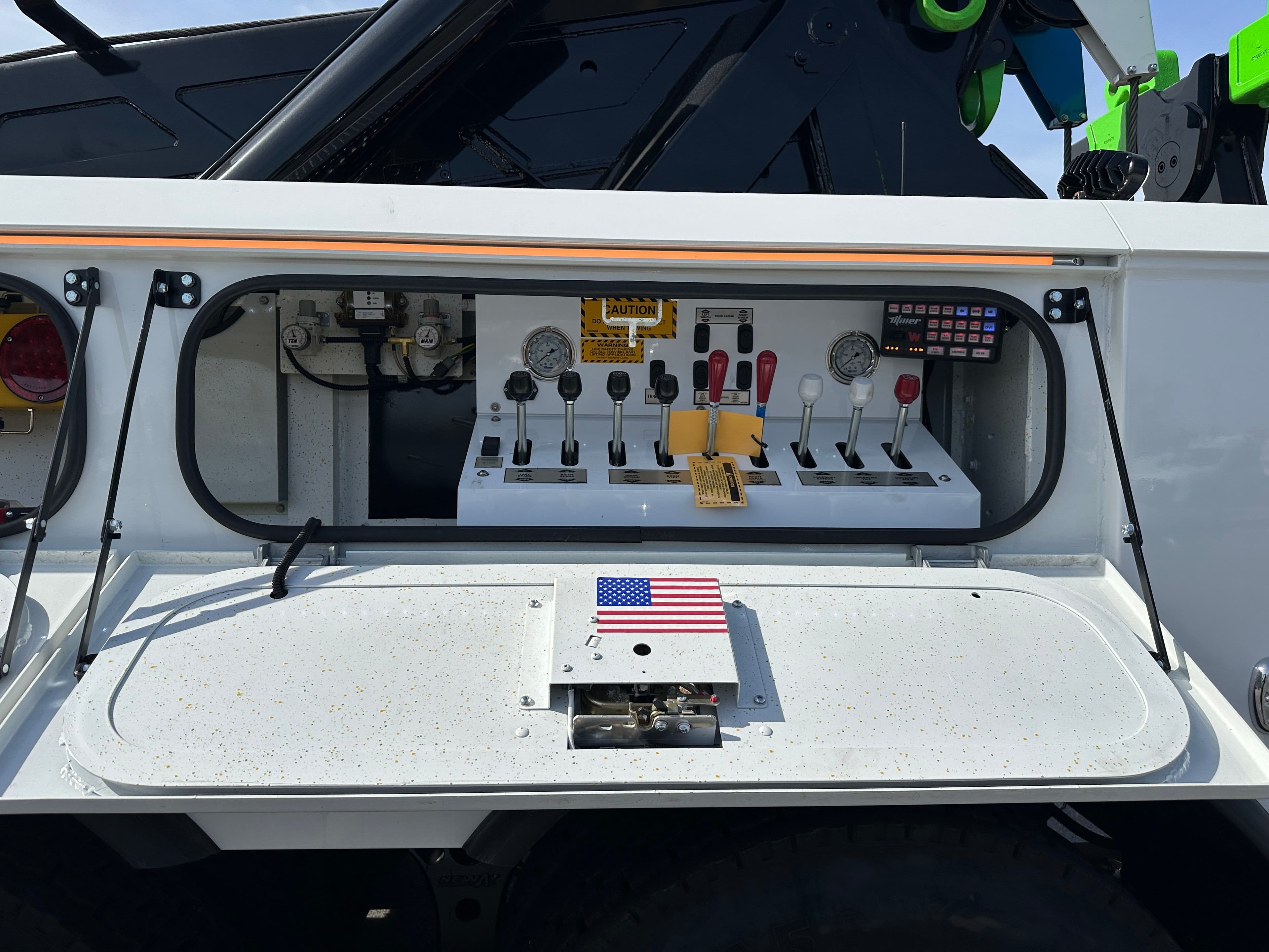 2025 Peterbilt 589 CENTURY 9055XL  (SK#: 6066C)  image 25