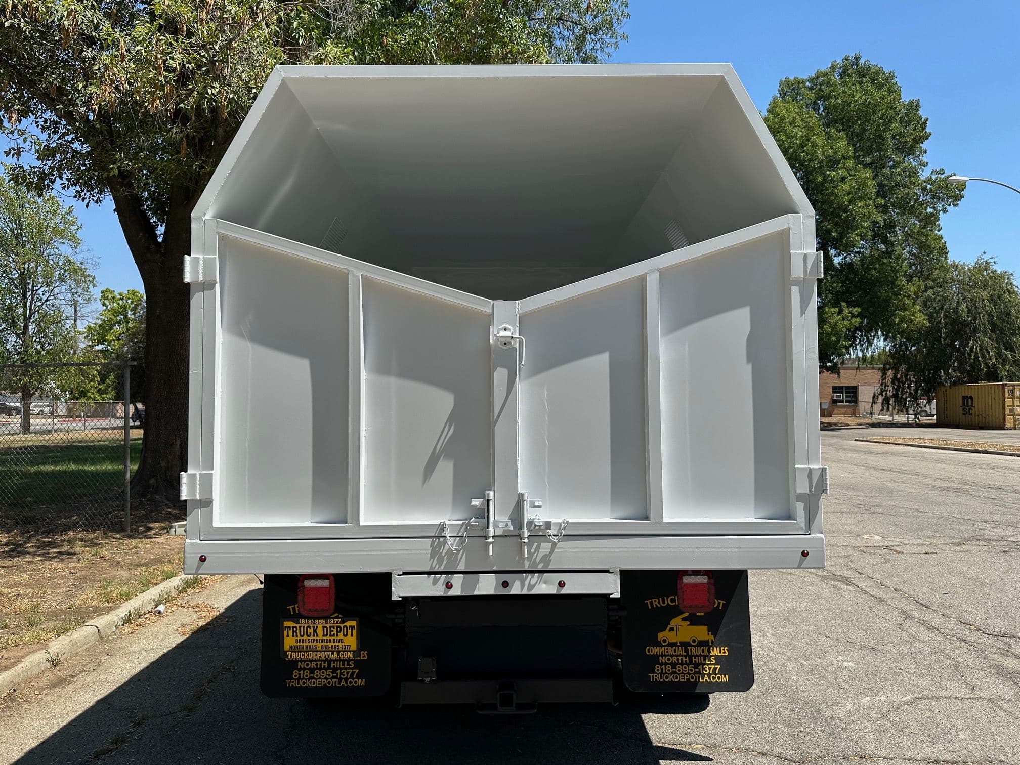 2017 FORD F550 SD 4x4 Chipper Dump Truck  13438 image 8