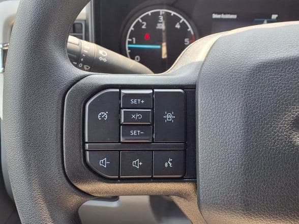 2025 Ford F450 image 21