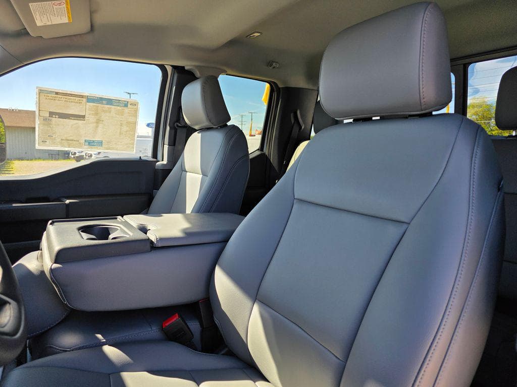 2026 Ford F-550SD XL Service Utility Body image 25