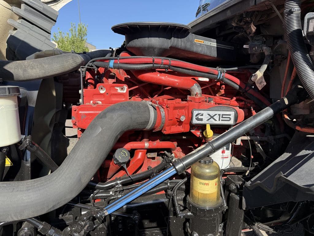 Used 2022 INTERNATIONAL LT625 image 17