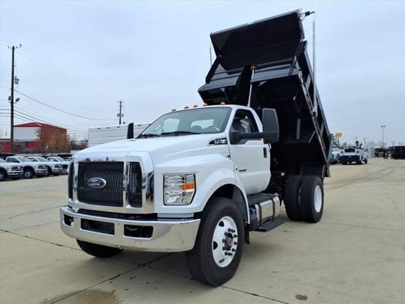 2026 Ford F750 SD image 5