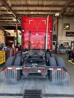 2023 Volvo VNL64T760 image 6