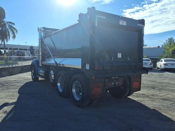 2026 Kenworth T880 image 9