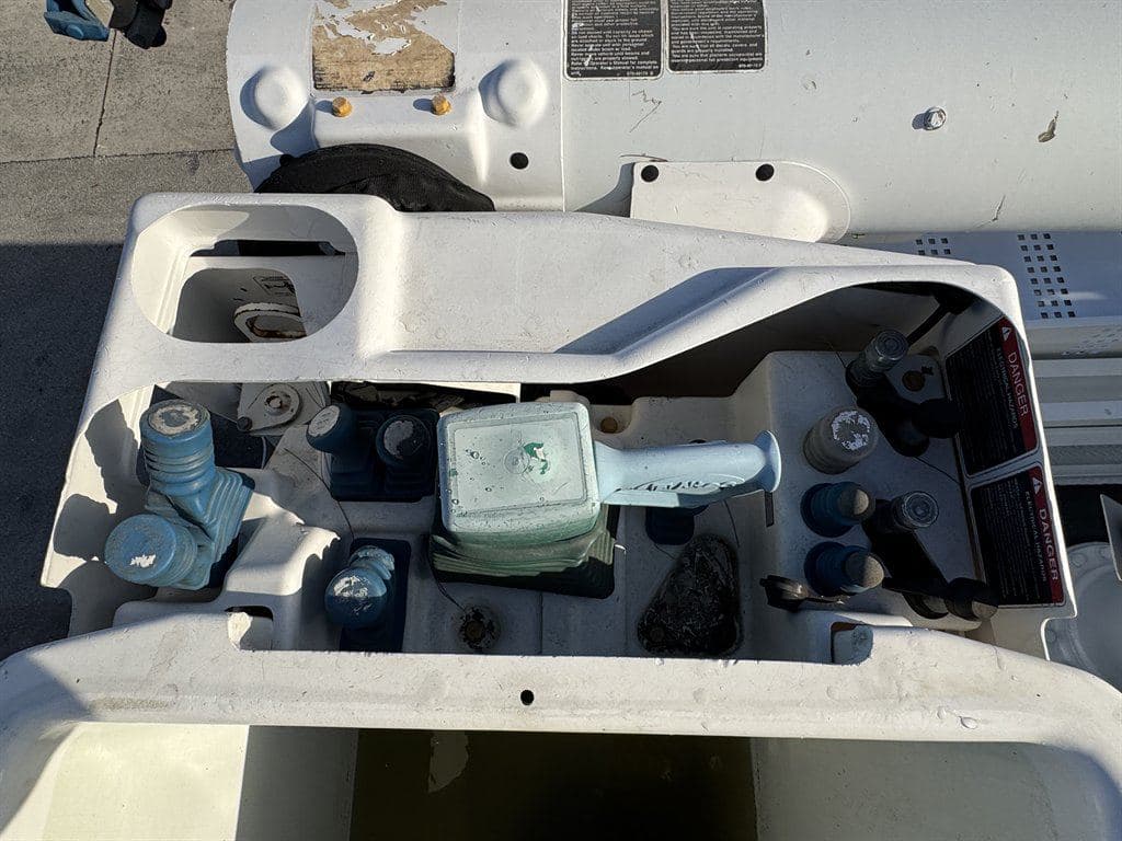 2015 Freightliner M2 106 image 28