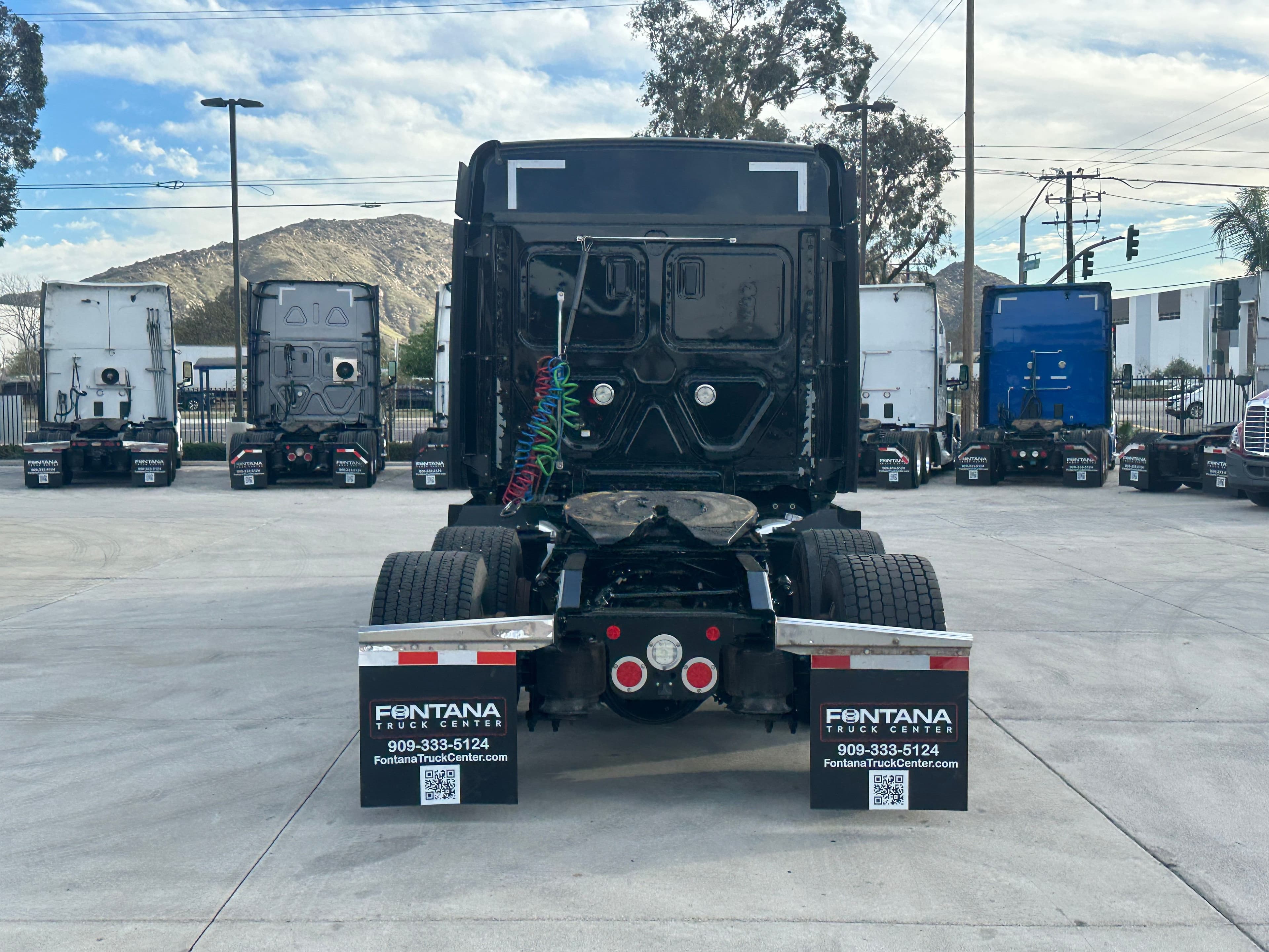 2021 Freightliner Cascadia 126 image 6