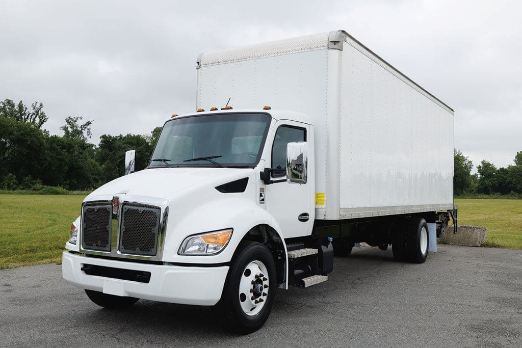 Used 2024 KENWORTH T280 image 1