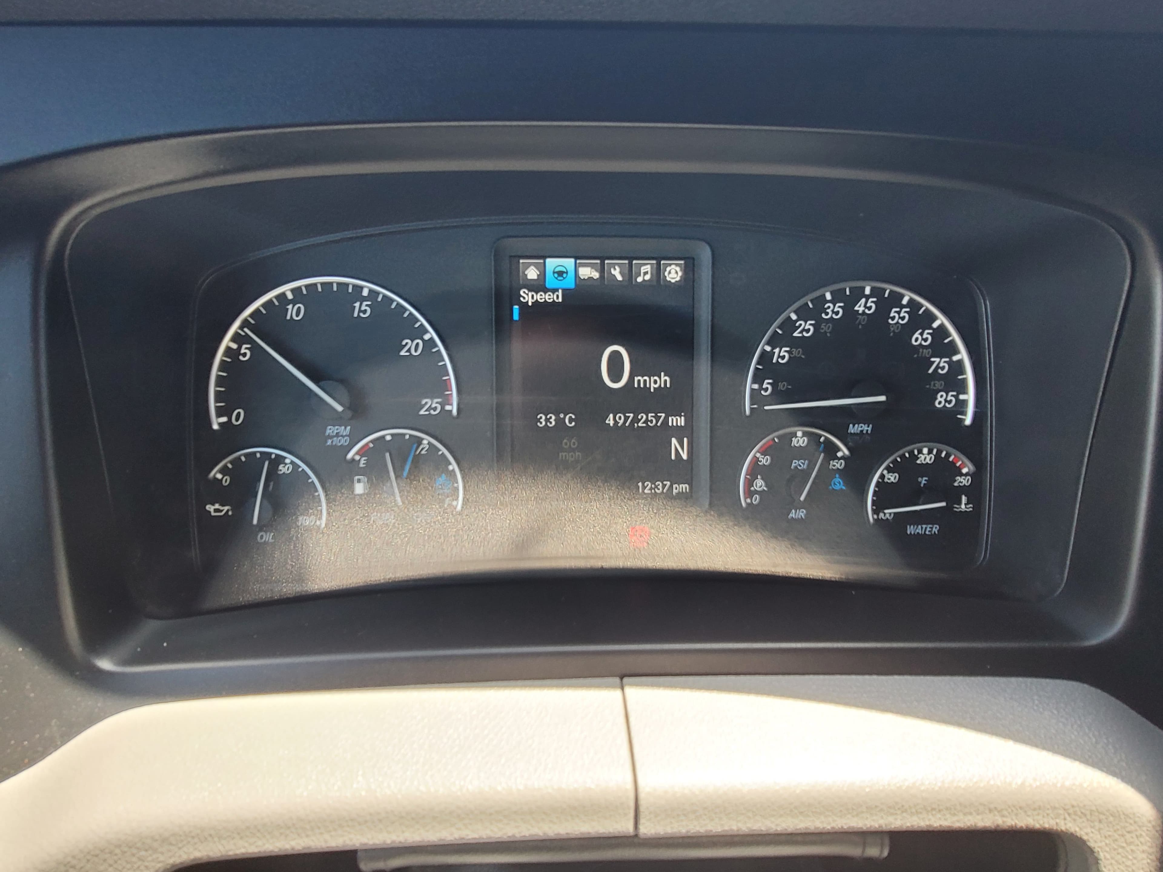 2022 Freightliner Cascadia 126 image 12