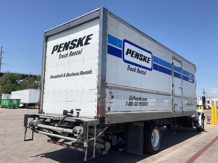 2022 International MV607 Box Truck - 220HP, 6 Speed Automatic, Roll up Door image 13