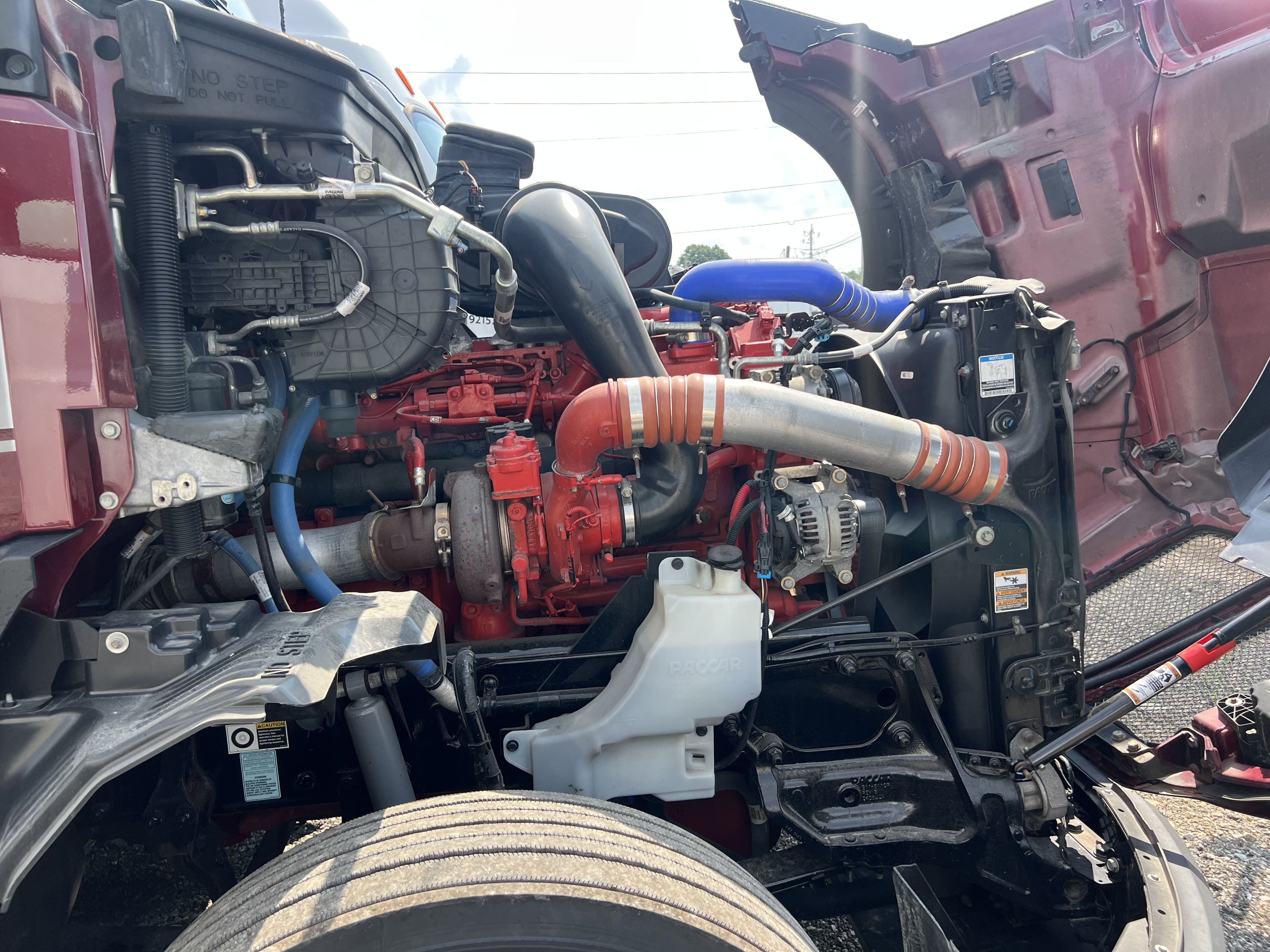 2023 Kenworth T680 image 7