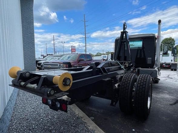 2025 Kenworth U7-10 image 13