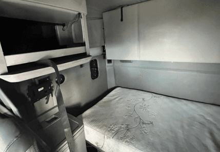 2020 Kenworth T680 image 6