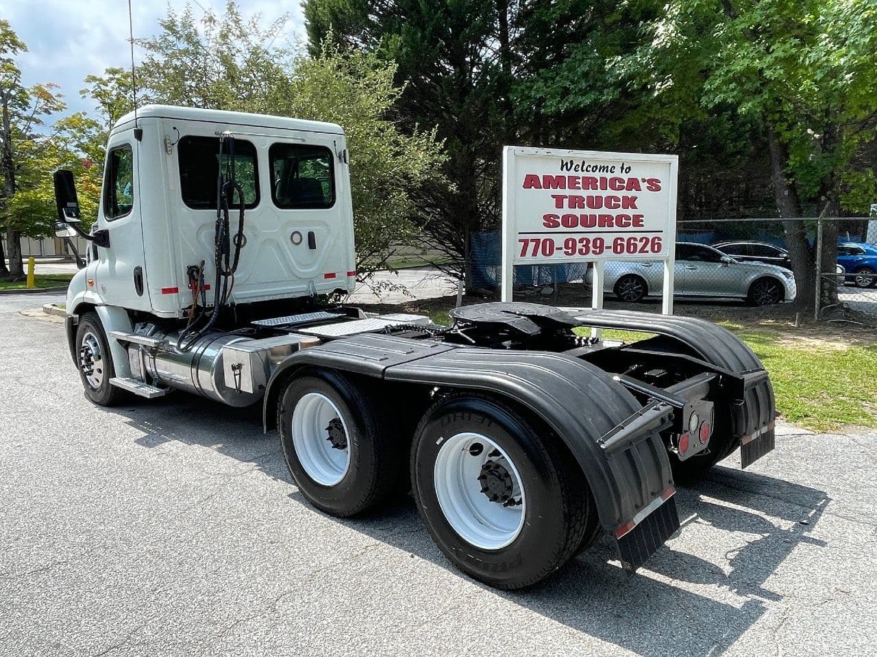 2019 Freightliner Cascadia 113 image 5