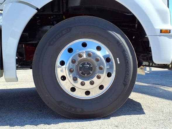 2025 Kenworth T880 image 22