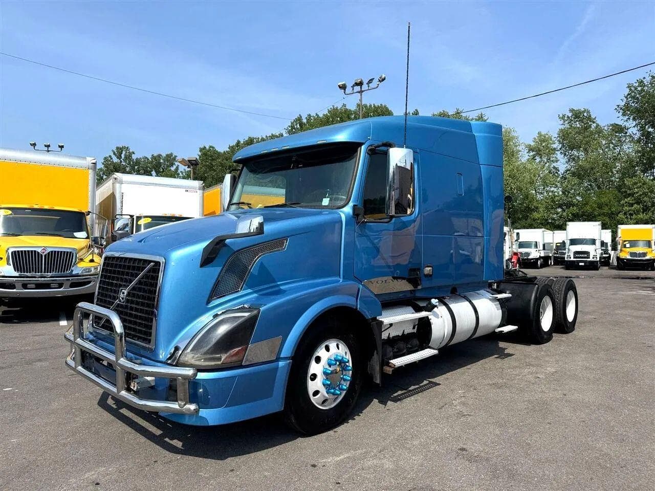 2012 Volvo VNL image 29
