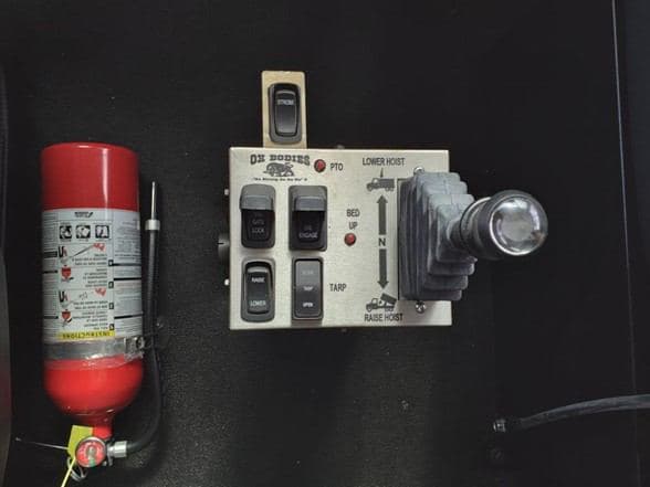 2026 Kenworth T880 image 11