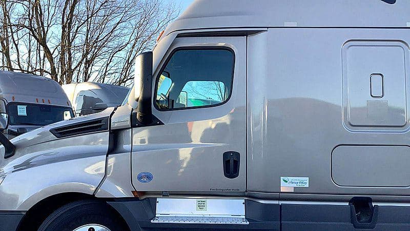 2024 Freightliner Cascadia 126 image 6